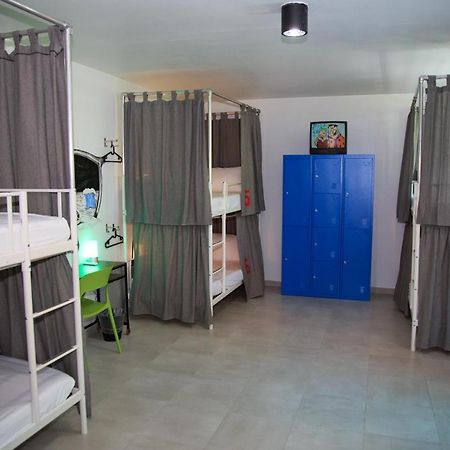 Nomada Beach Hostel- Isla Verde San Juan Exterior photo