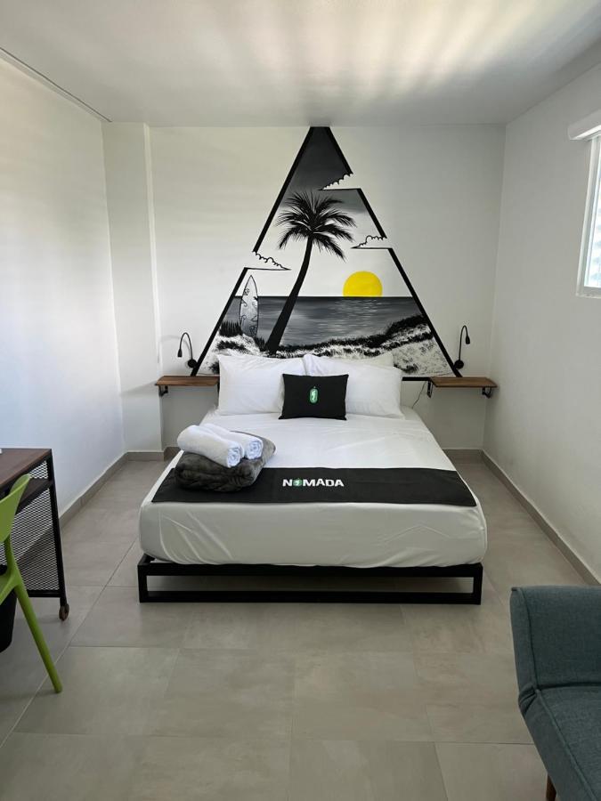 Nomada Beach Hostel- Isla Verde San Juan Exterior photo