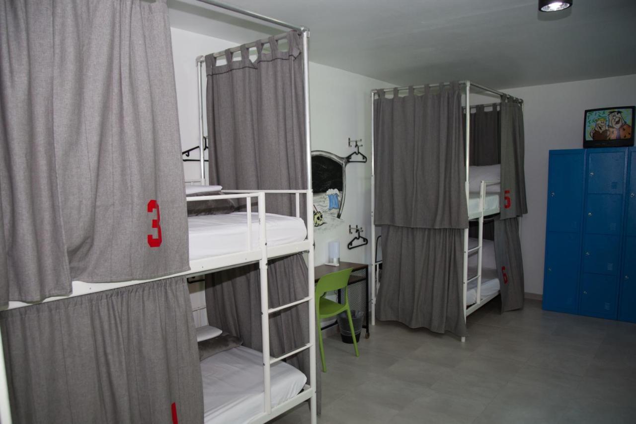 Nomada Beach Hostel- Isla Verde San Juan Exterior photo