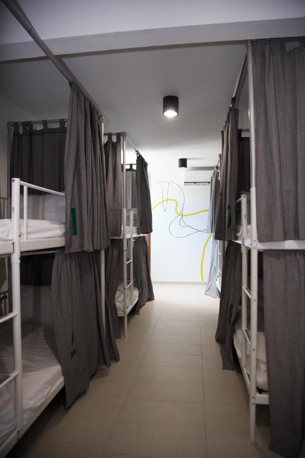 Nomada Beach Hostel- Isla Verde San Juan Exterior photo