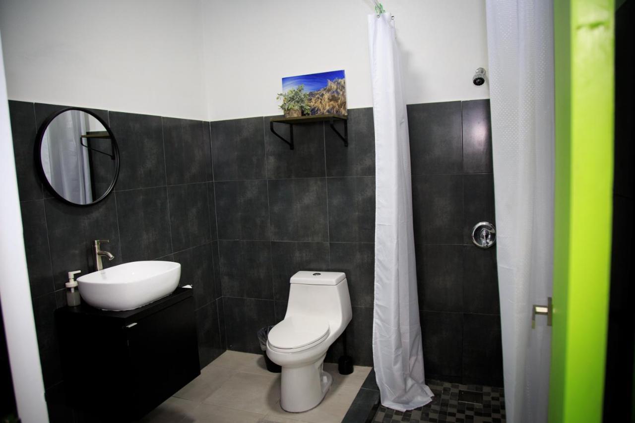 Nomada Beach Hostel- Isla Verde San Juan Exterior photo